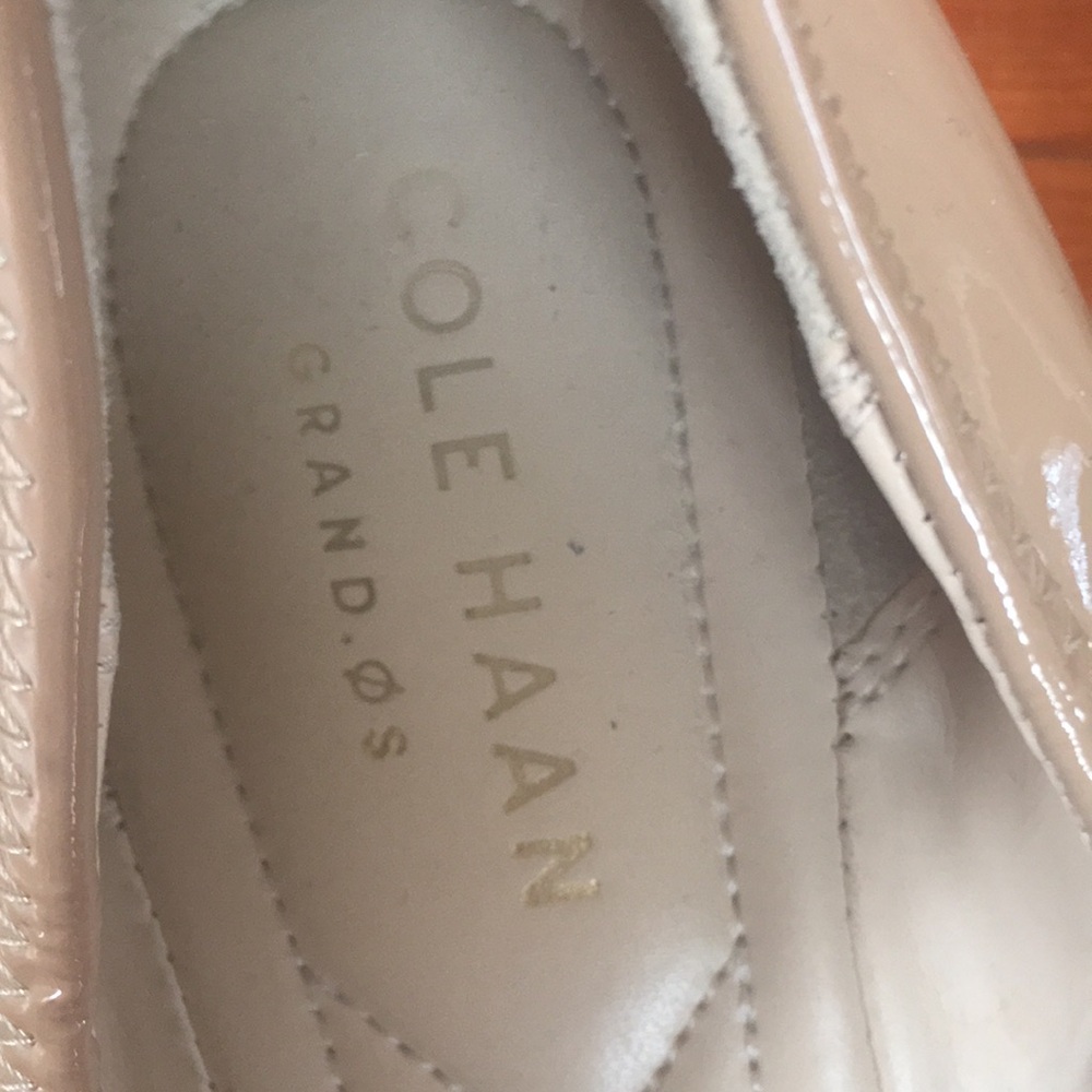 Cole Haan wedge heels 7.5 B great condition beige comfortable fit - Picture 2 of 6